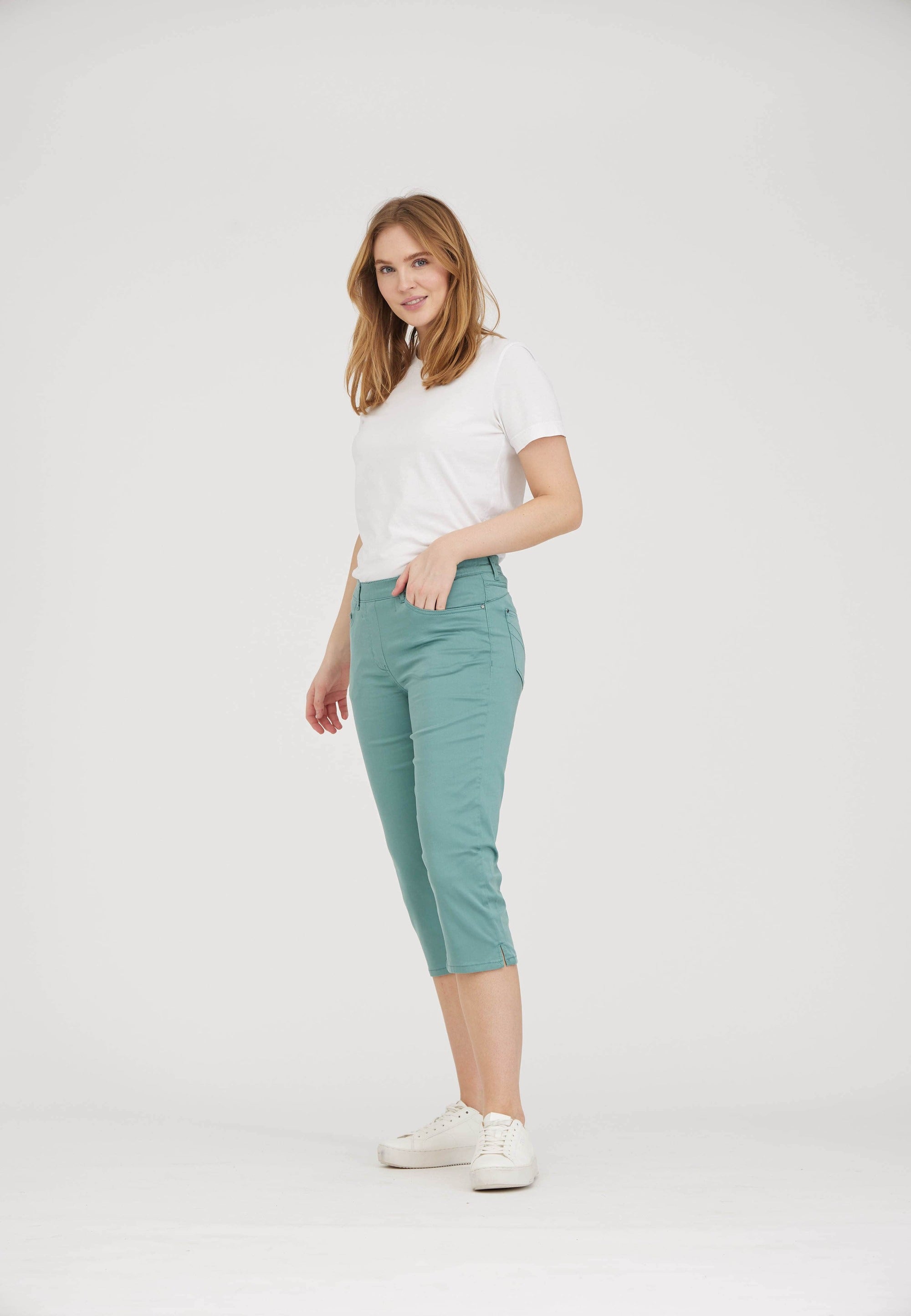 LAURIE  Hannah Regular Housut Capri Trousers REGULAR 51100 Emerald Green