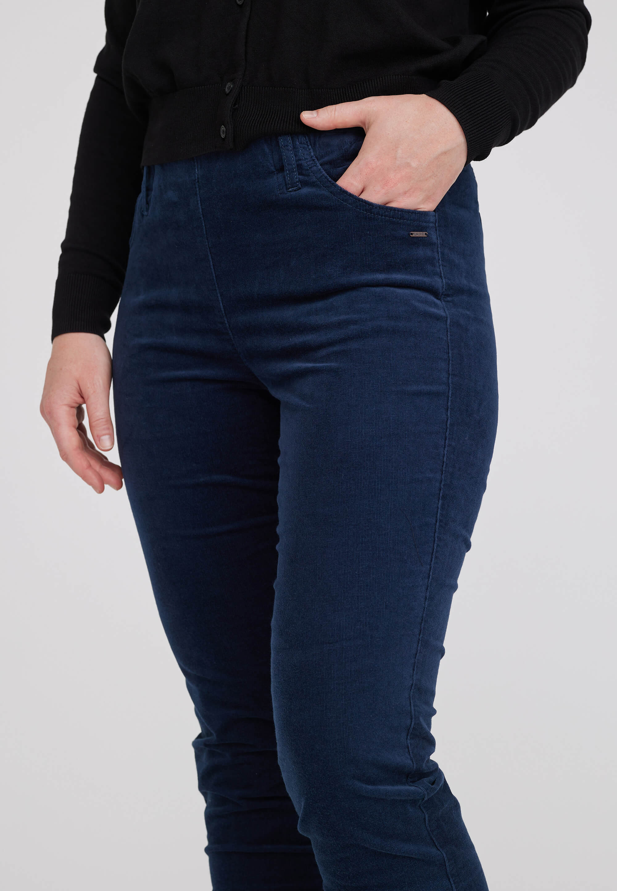 LAURIE  Kelly Regular Sametti - Medium Length Trousers REGULAR 49000 Navy