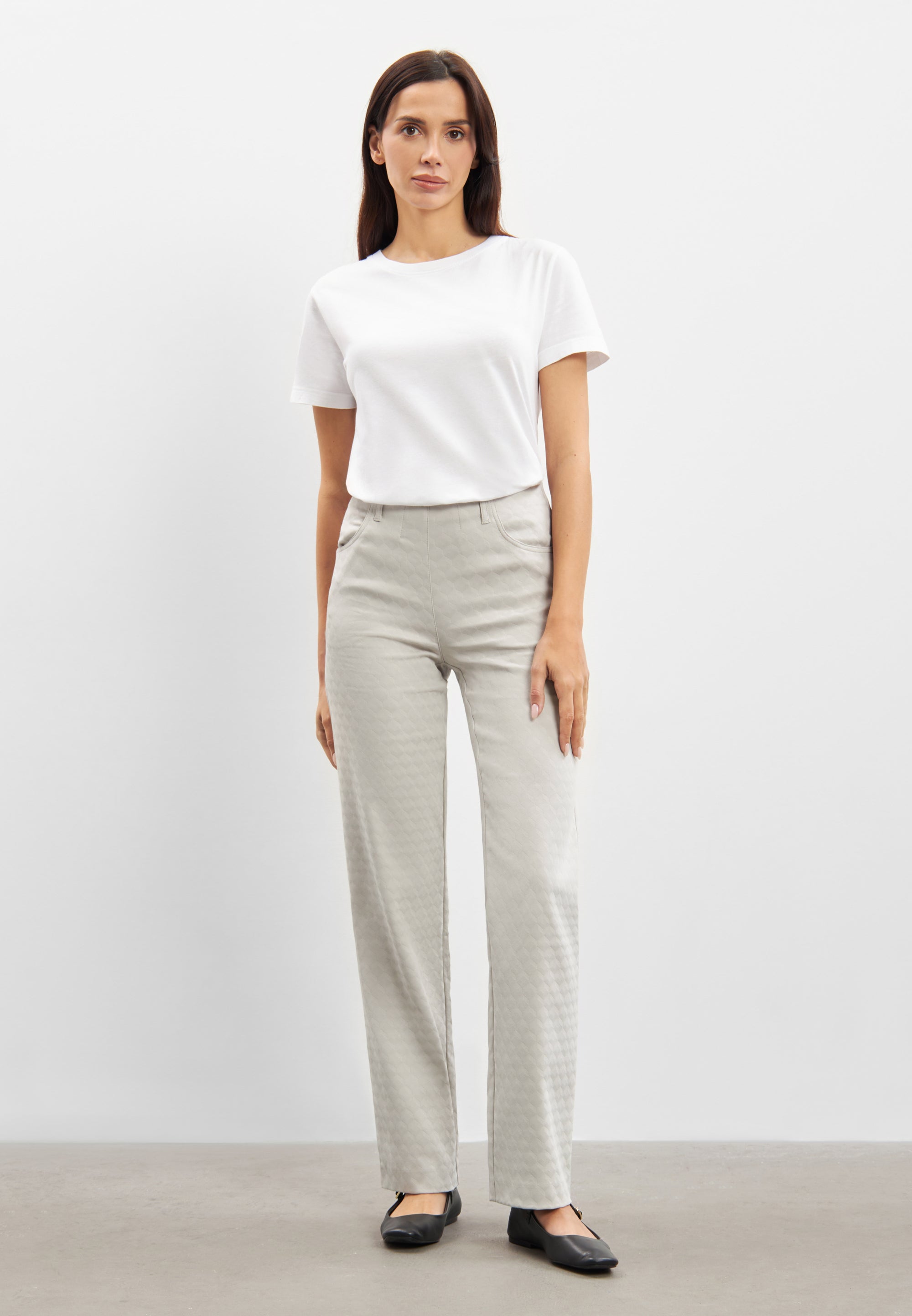 LAURIE Tracy Straight - Medium Length Trousers STRAIGHT 25603 Grey Sand Jacquard